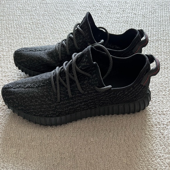 Adidas Yeezy Boost 350 V1 Pirate Black. - Picture 4 of 5